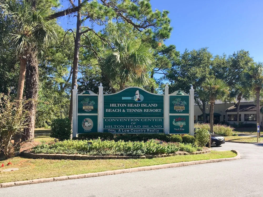 New Listing! Updated Condo - 25 Yards To Beach Condo