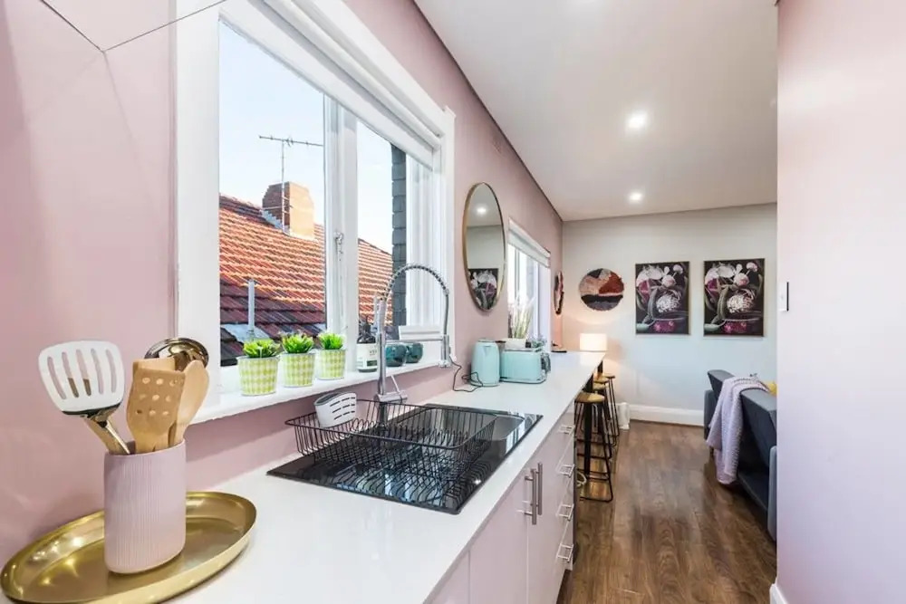 2 Bedroom Apt In Bondi Junction With Parking
