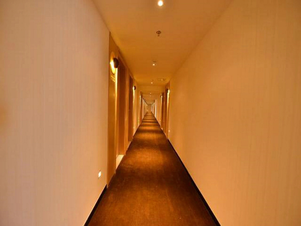 7 Days Inn Qingyuan Lianzhou Beihu Road Branch