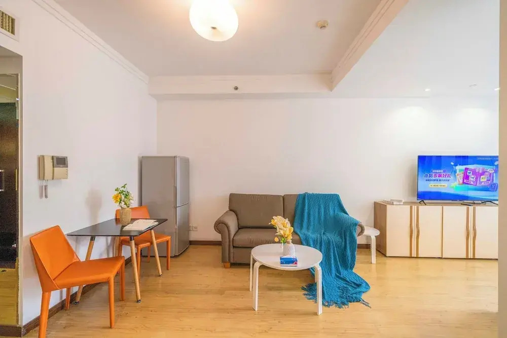 Tyms Xujiahui Stylish 1BR APT