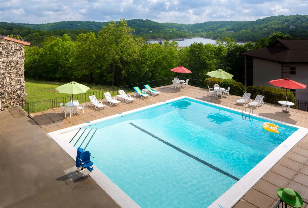 Branson Yacht Club