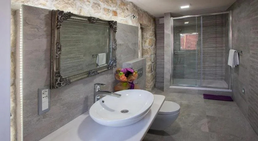 Veli Varos Apartments
