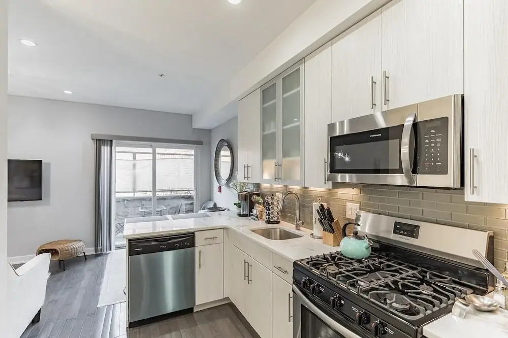 755 Capitol - A  Exquisite 3 bedroom home in Fairmount