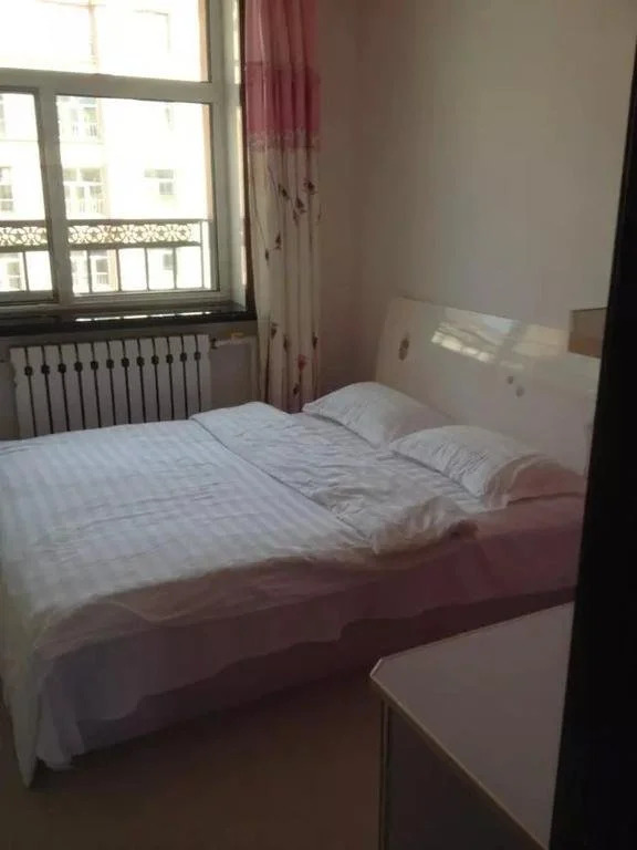 Erguna Lvyue Family Hotel