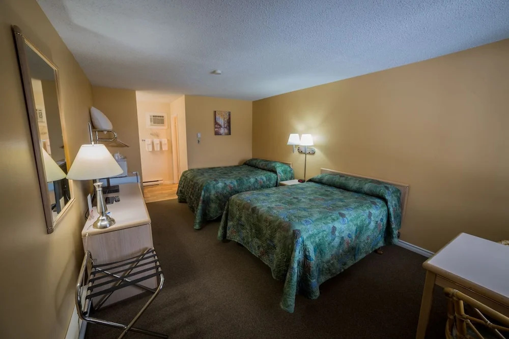 Westwood Motel 100 Mile House