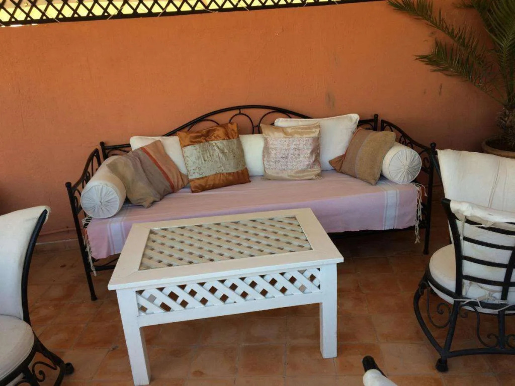 Riad Scarlett
