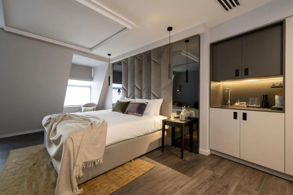 The Hobson Cambridge by Adina