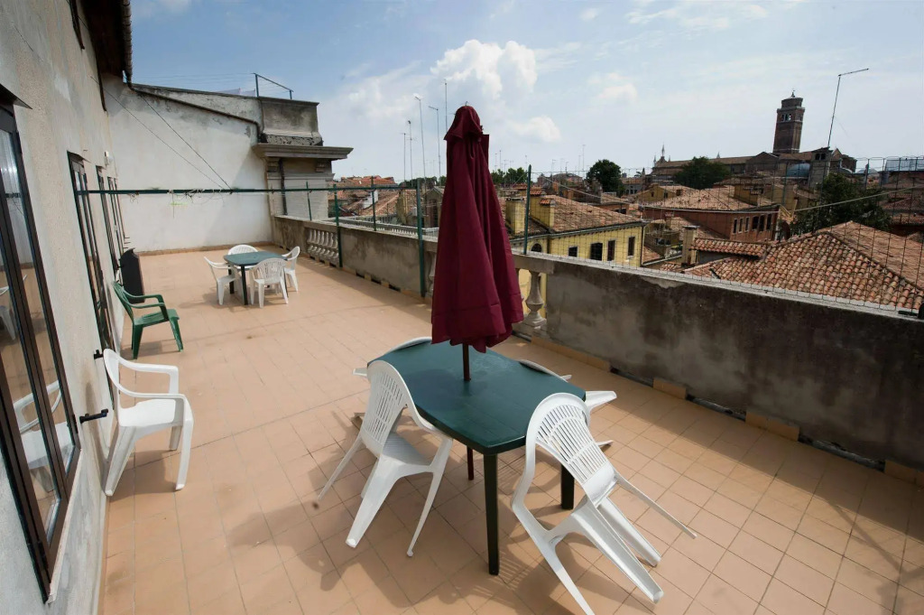 Ostello Domus Civica