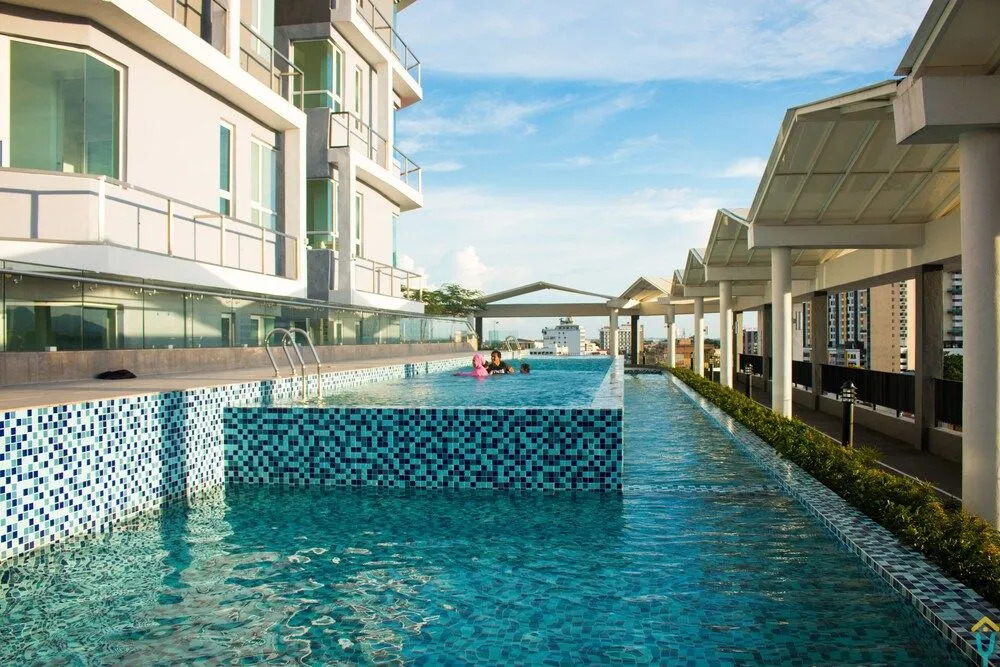 Octagon Ipoh by Plush