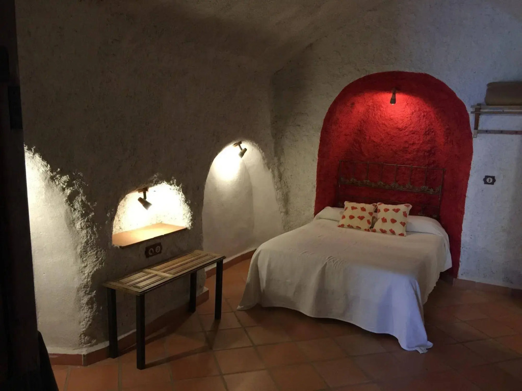 Casas Cueva y Cortijo La Tala en Guadix