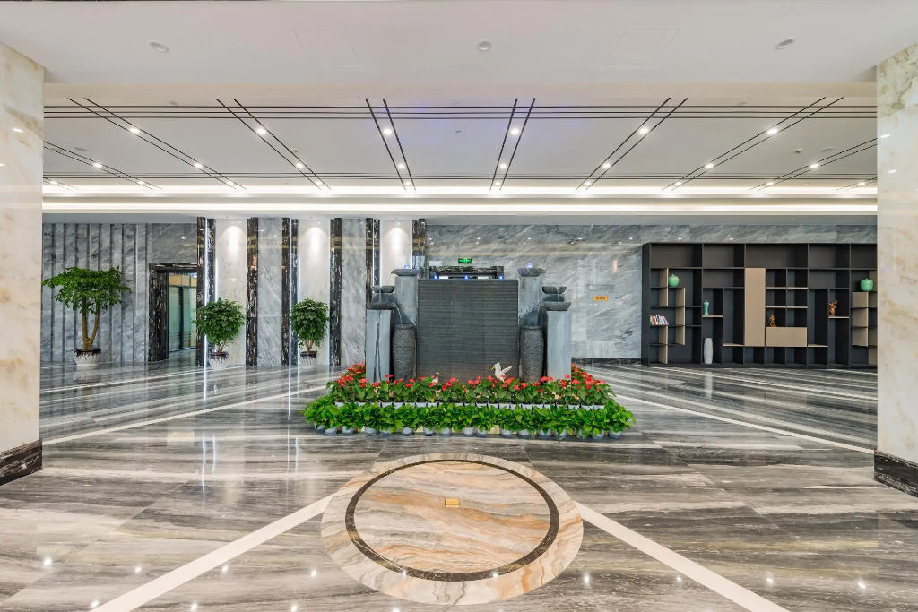 Rezen Hotel Wansheng International