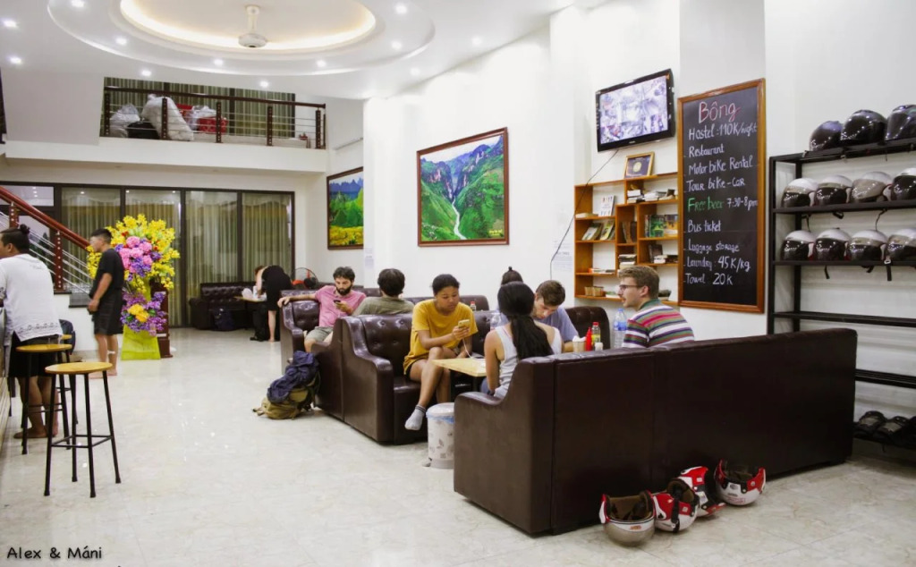 Bong Hostel Ha Giang loop
