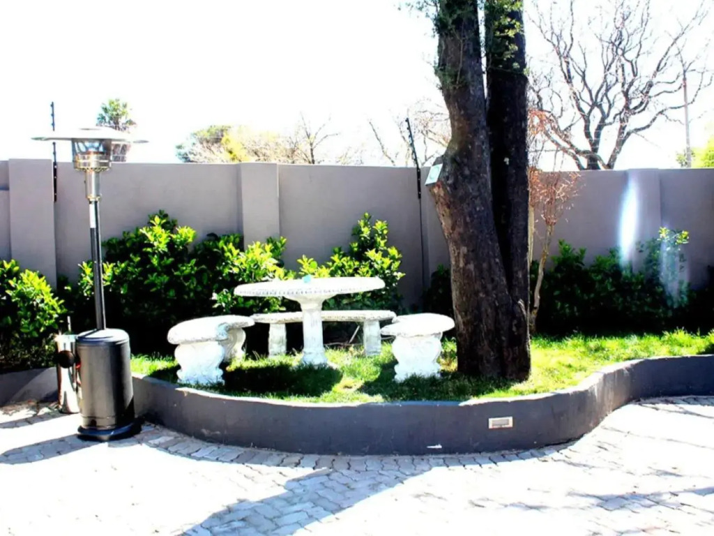 Comfort e Casa Lodge Near OR Tambo Airport