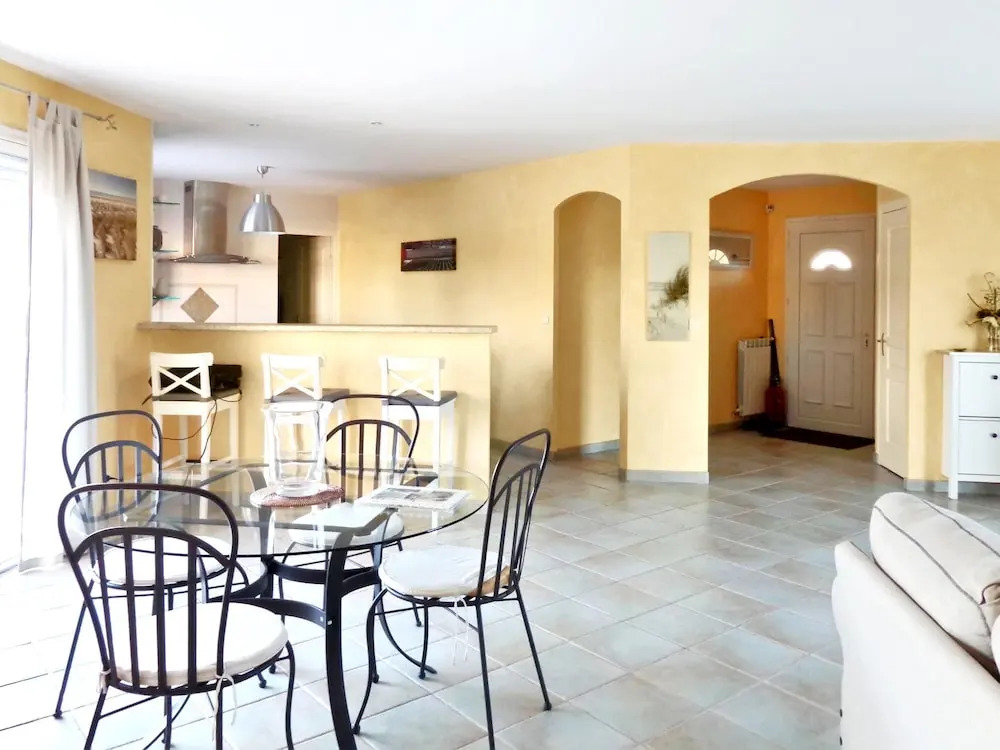 Villa With 5 Bedrooms in Saint-germain-d'esteuil, With Private Pool, E