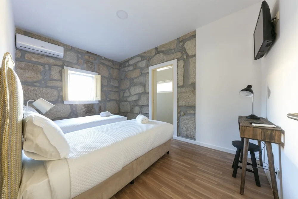 Casa Amarela Suites