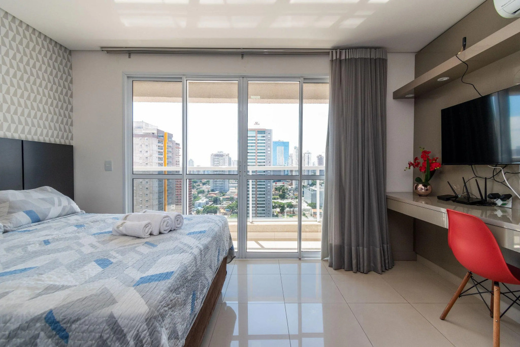 Flat completo - andar alto - Setor Bueno - Ed The Expression - WI-fi - Garagem - TH2205