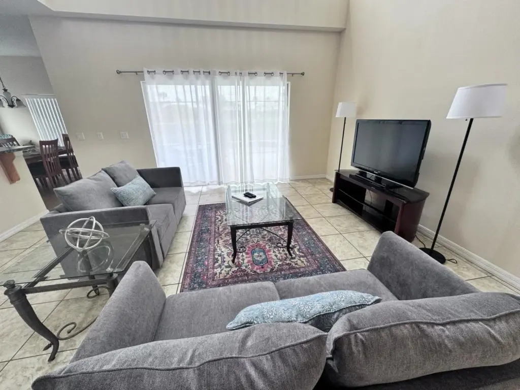 5 BR/3.5B Lake View, Pool, close to Disney : CL45, Kissimmee, US