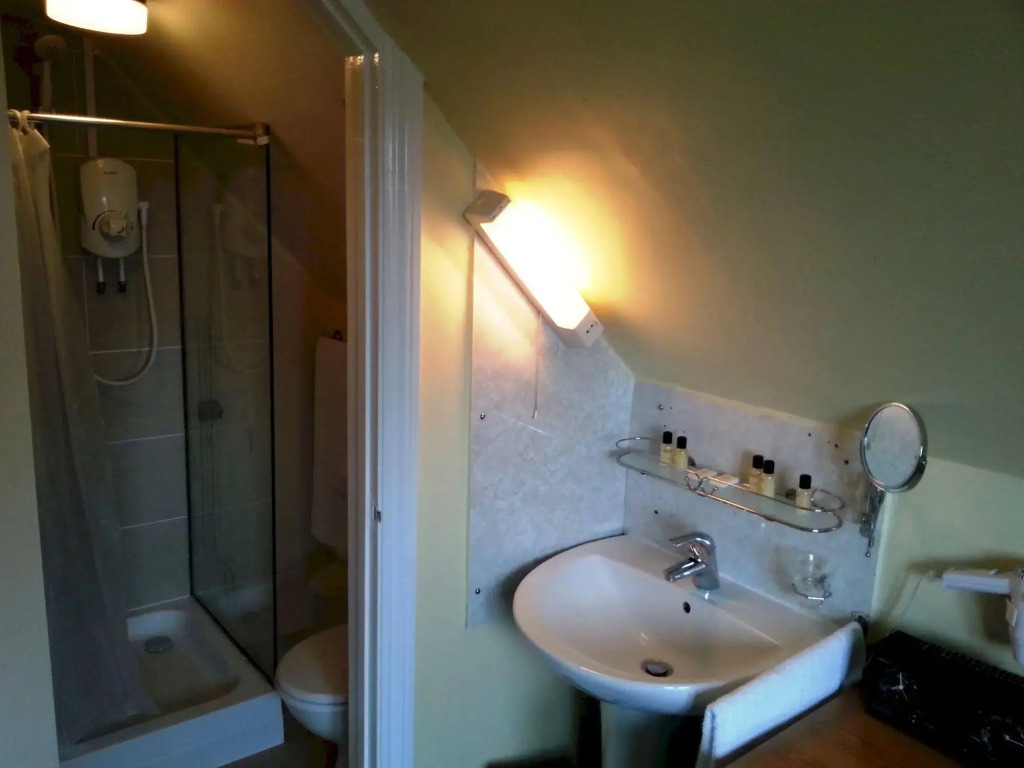 Nyton Hotel