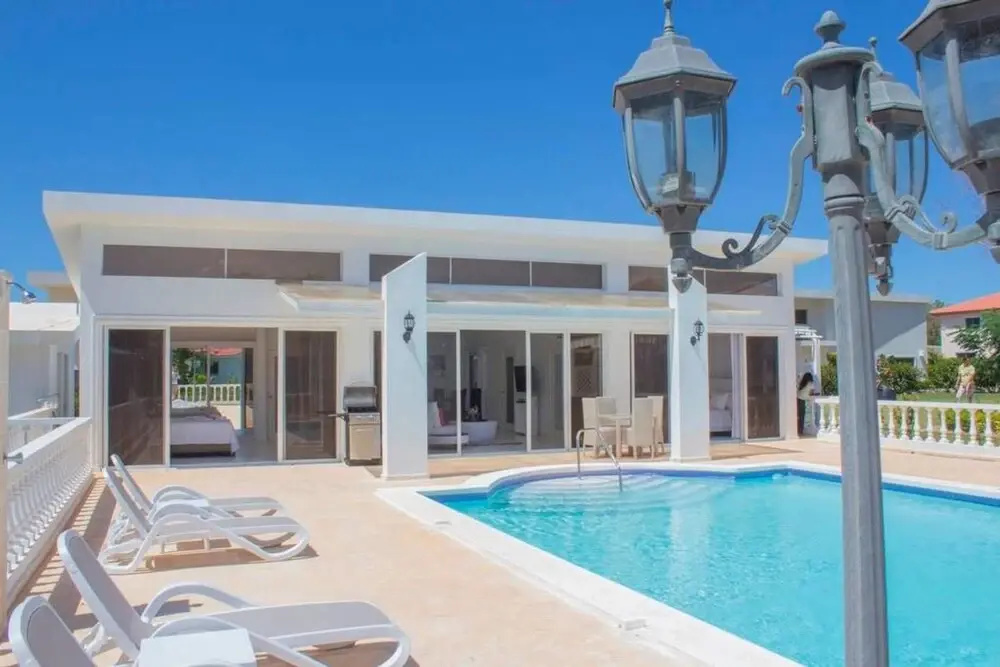Romantic two Bedroom Deluxe Villa With all Modern Conveniences