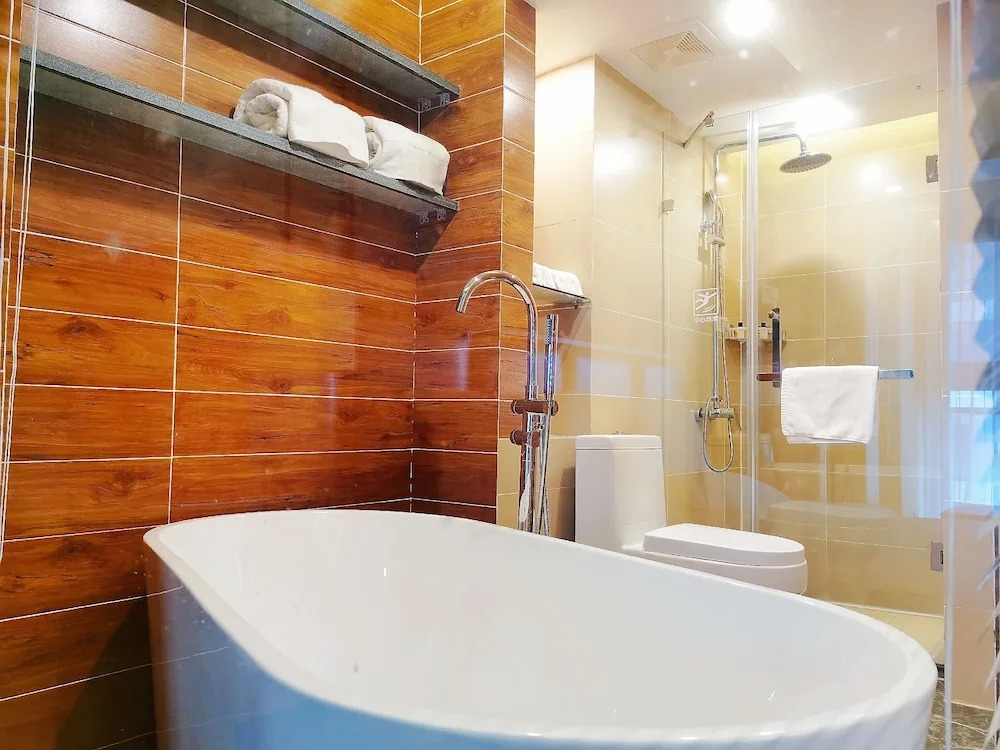 Baixin Hotel (North Station Century City)