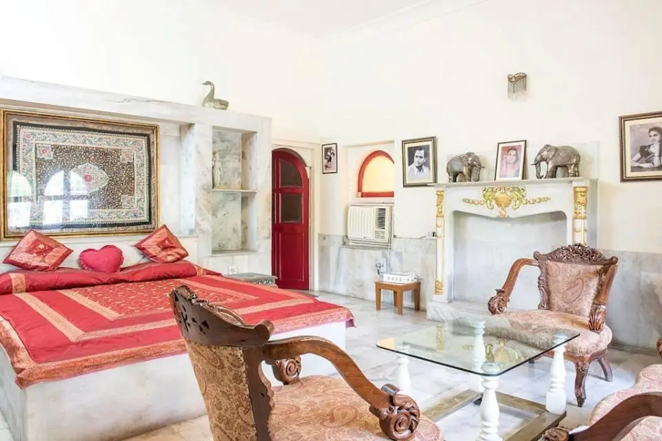 Le Pension Pink City Retreat
