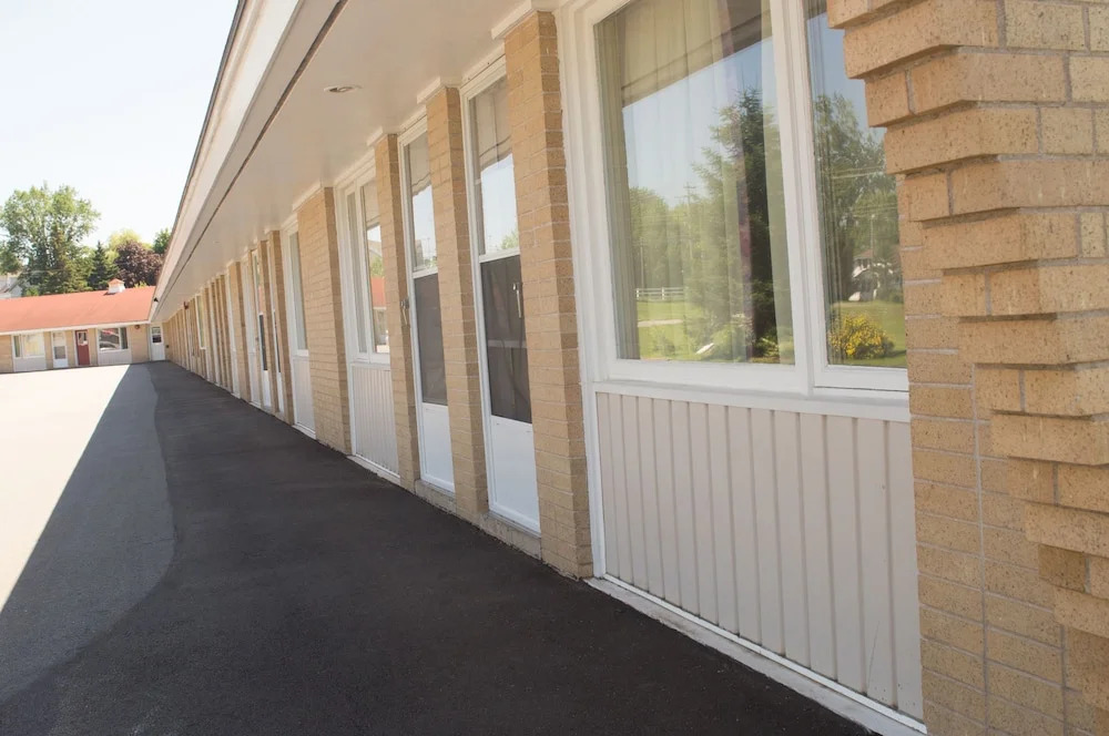 Downeast Motel
