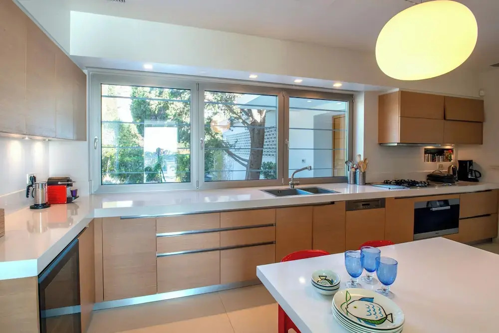 Paradise Beachfront Villa Athenian Riviera