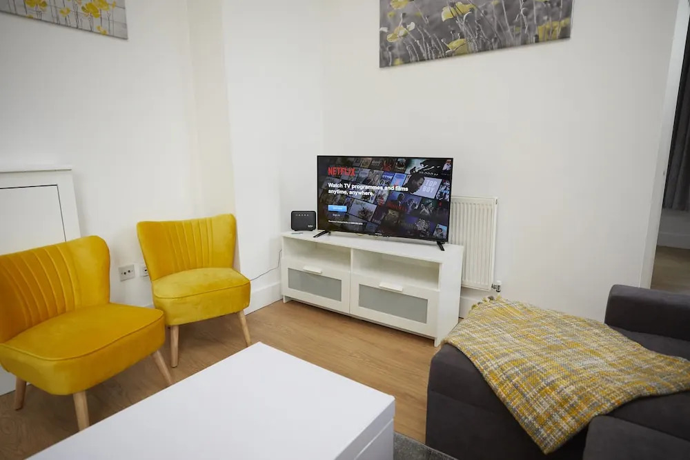 Lovely 2 bedroom apartment on Shirley Road in Southampton with free parking