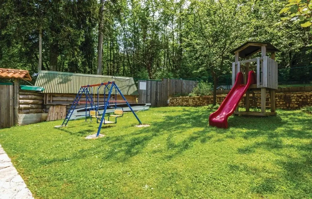 Stunning Home in Moscenicka Draga With 3 Bedrooms, Wifi and Outdoor Swimming Pool