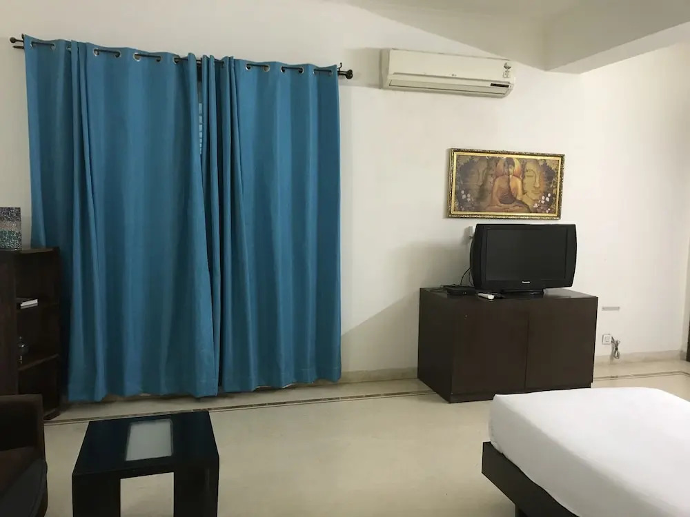 The Essence Suite