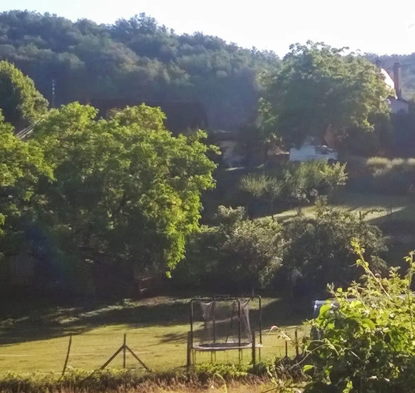 House With 2 Bedrooms in Les Eyzies-de-tayac-sireuil, With Enclosed Ga