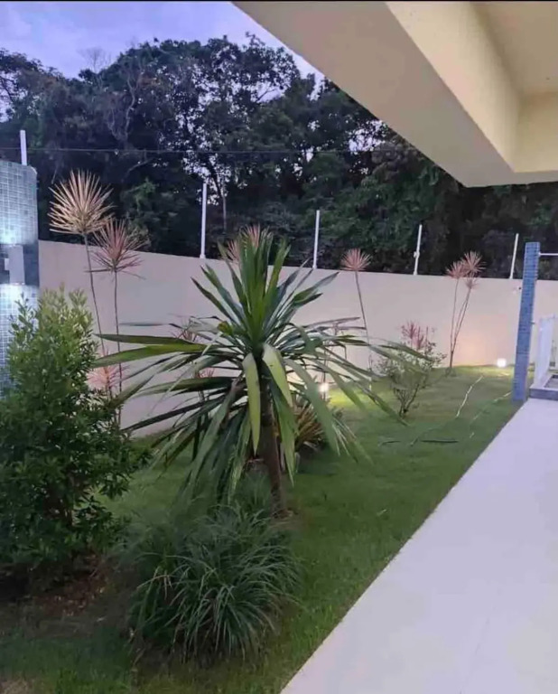 APTO NOVO E FAMILIAR JARDINS DO INDAIÁ A 500 M Praia