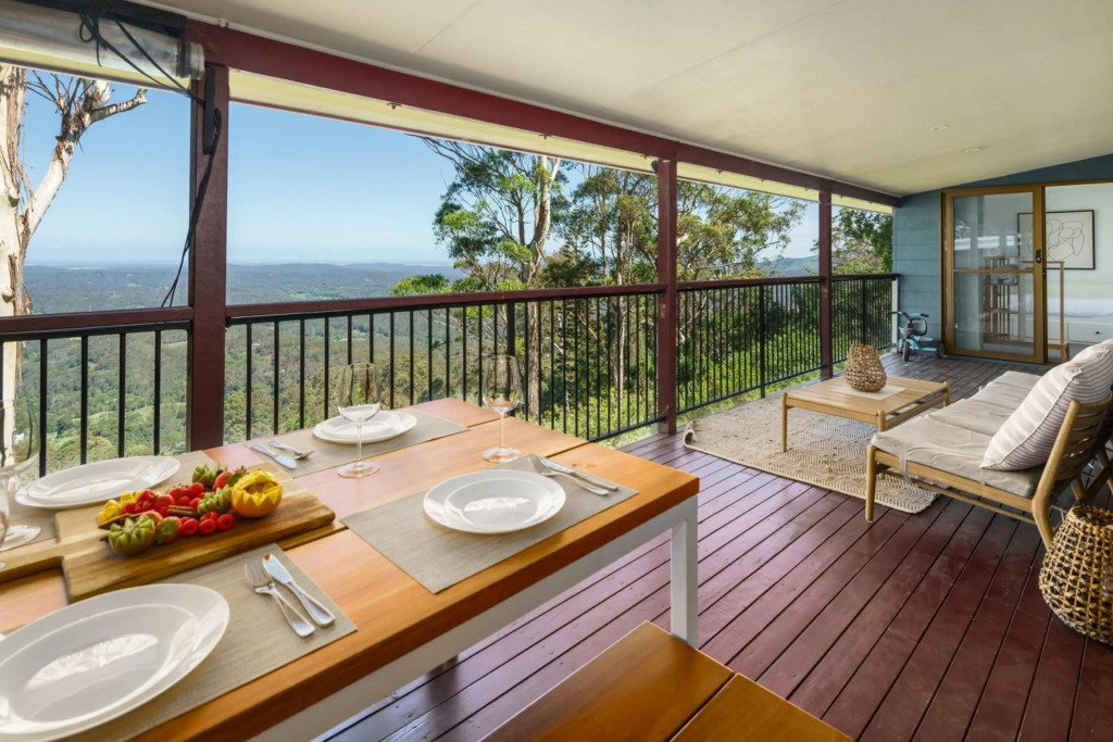 Beautiful Hinterland Retreat - A Family Retreat With Gorgeous Hinterland Views