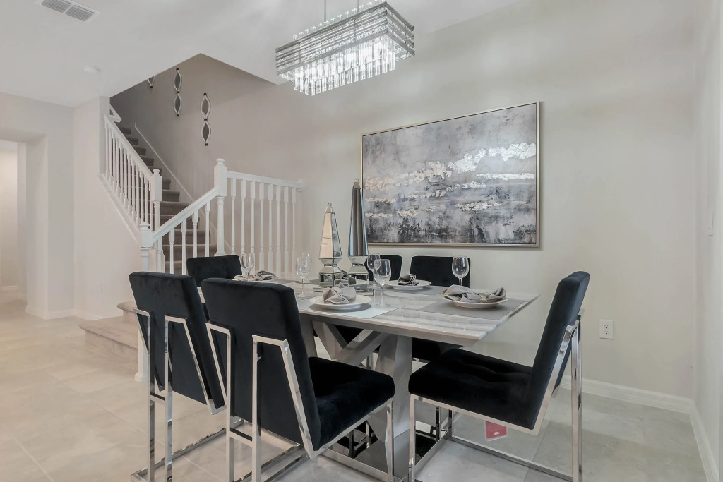 5 Bedroom/4.5 Bathroom Windsor Island (1330 LT), Davenport, US