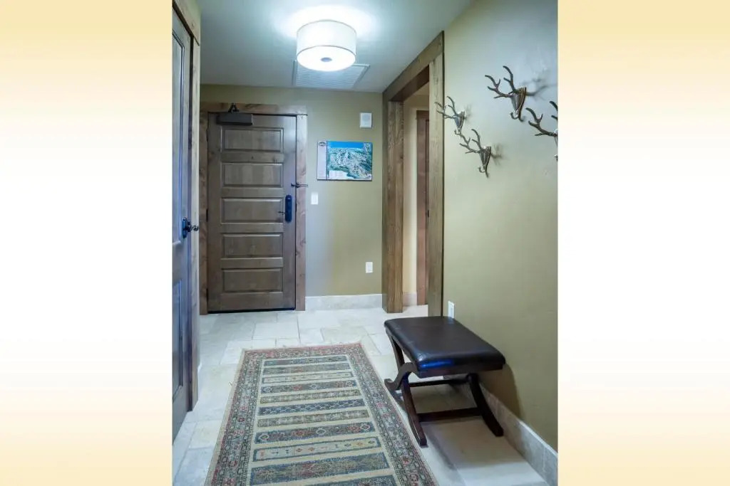 Edgemont 2401 - Luxury Ski-in Ski-out Condo