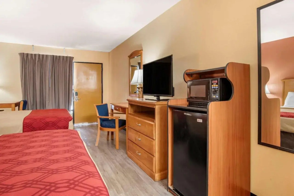 Days Inn Evergreen