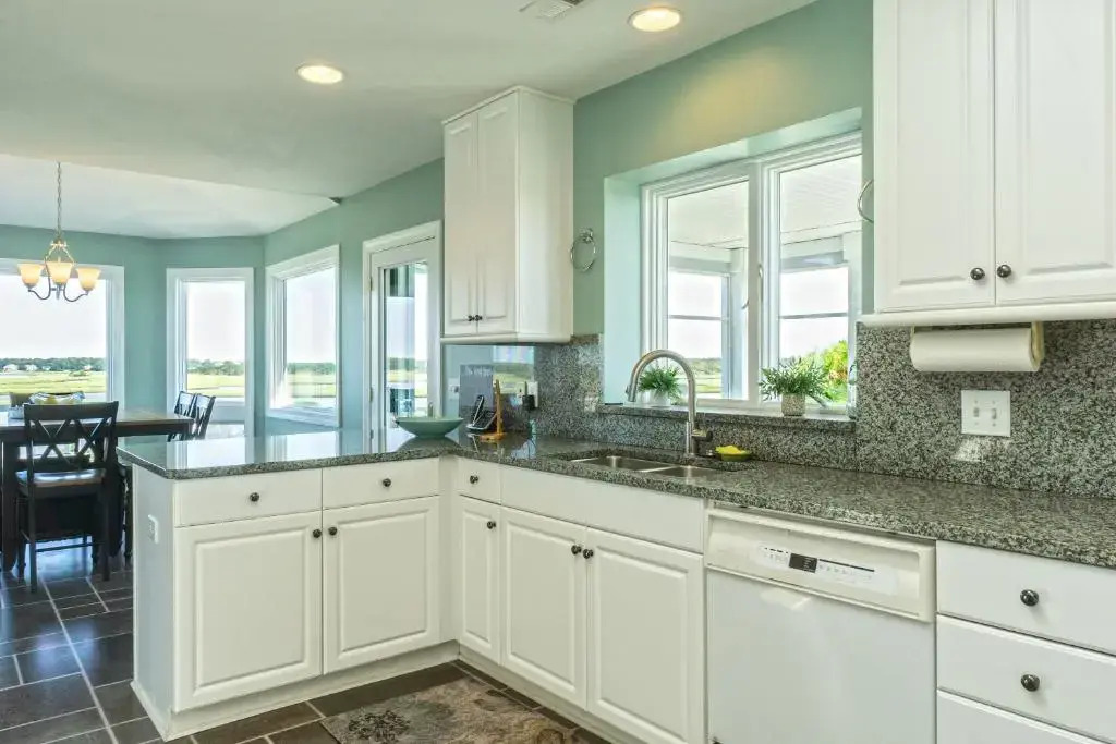 Pier Pleasure by Oak Island Accommodations