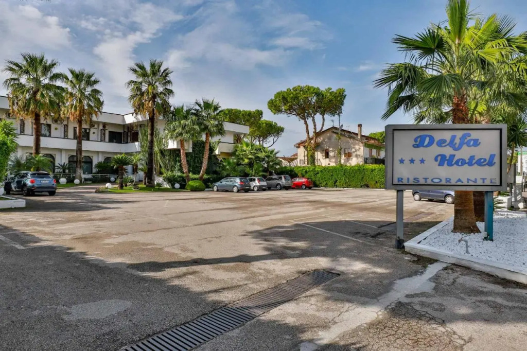 Hotel Delfa