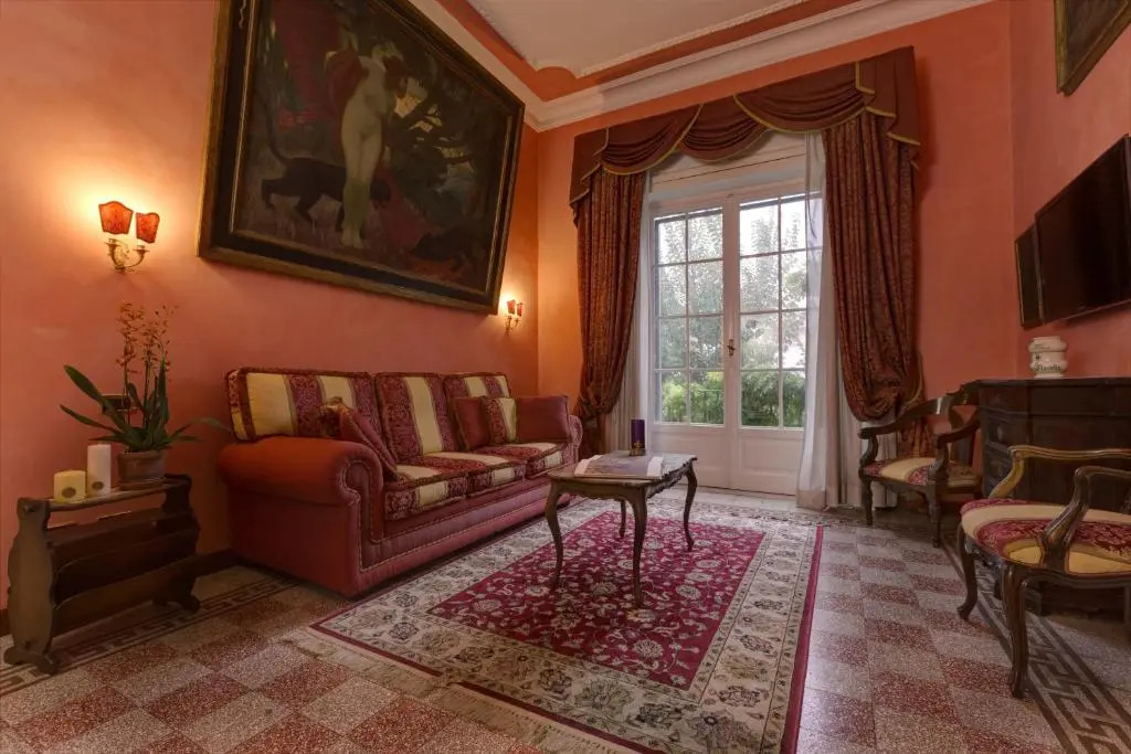 Episcopo Lipinsky Luxury Suites