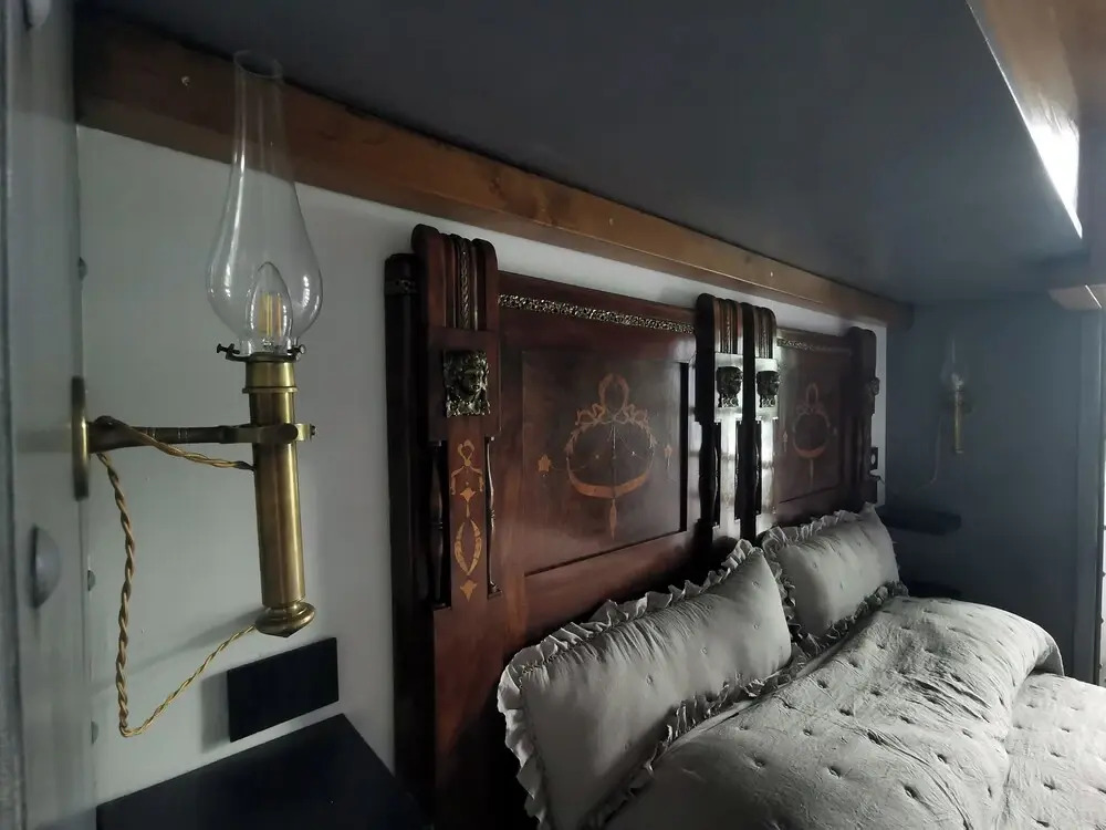 The Kraken Inn - Steampunk Boutique B&B in Bergamo