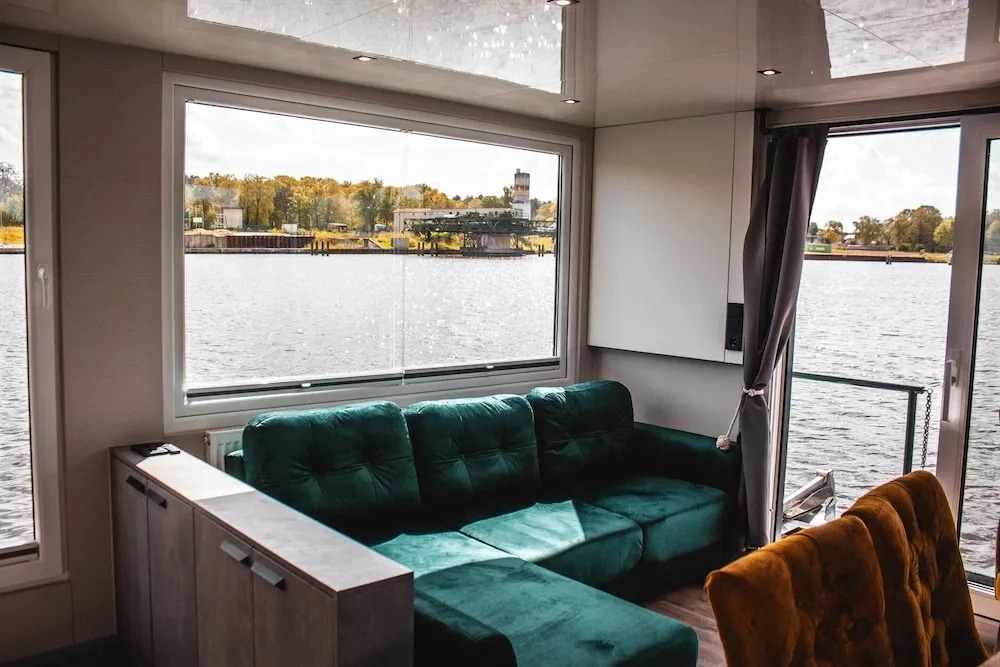 Schwimmendes Ferienhaus in Berlin