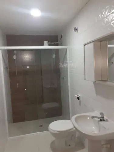 Casa a 80m da Praia das Toninhas
