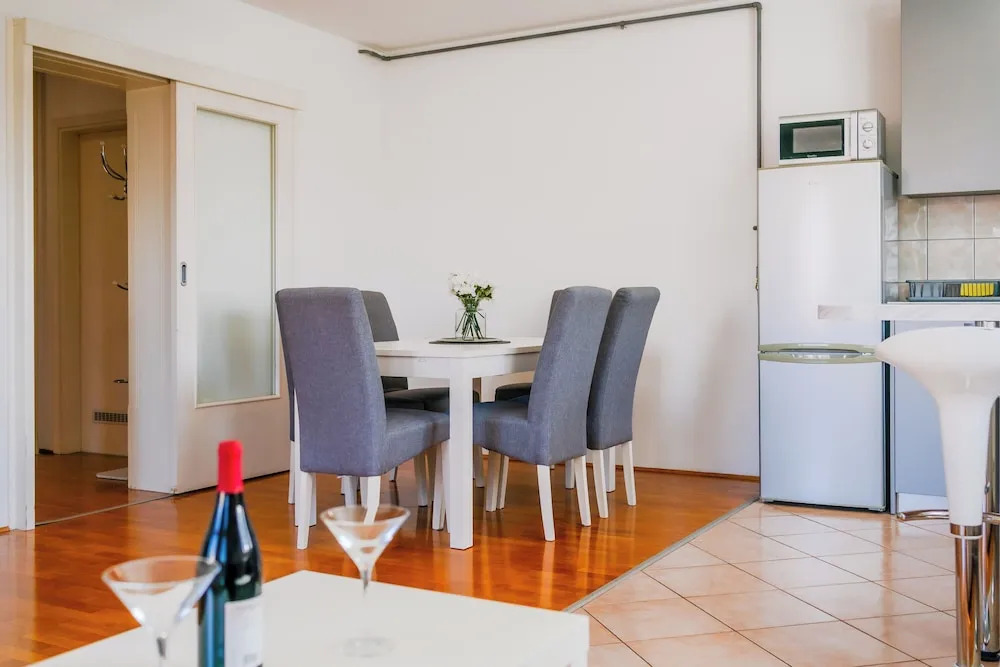 Cherry City Stay Apartment With Parking