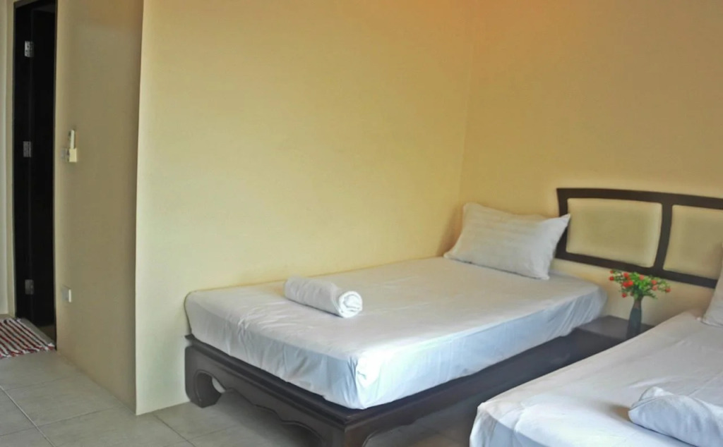 Kata Inn Guesthouse & Restaurant