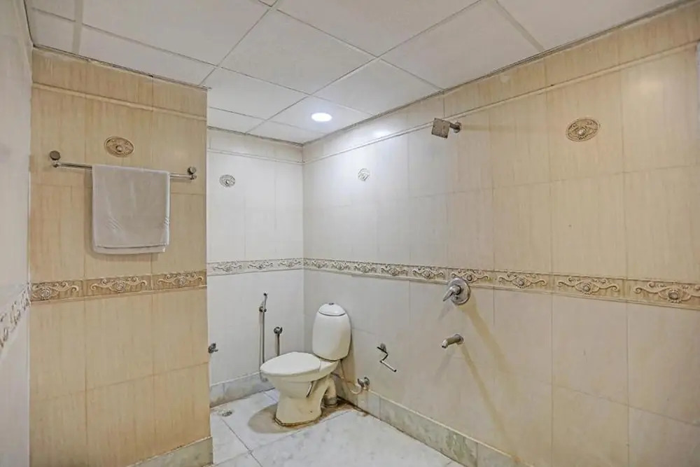 1 BR Guest house in Karol Bagh, New Delhi (6D89), by GuestHouser