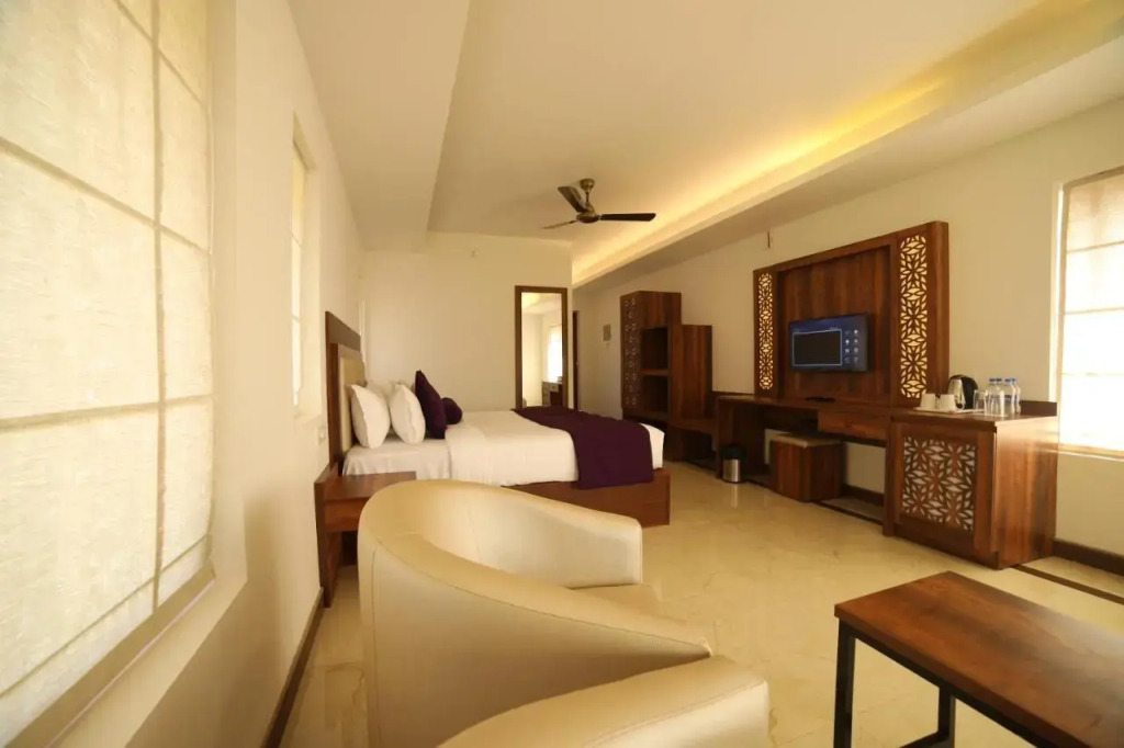 CONTOUR ISLAND RESORT & SPA , wayanad