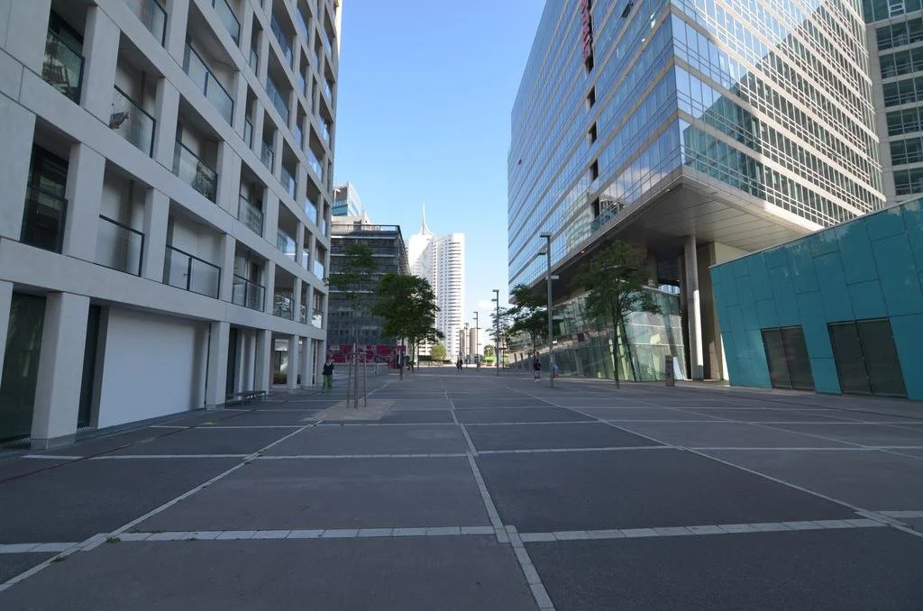 Apartment with parking on premise
