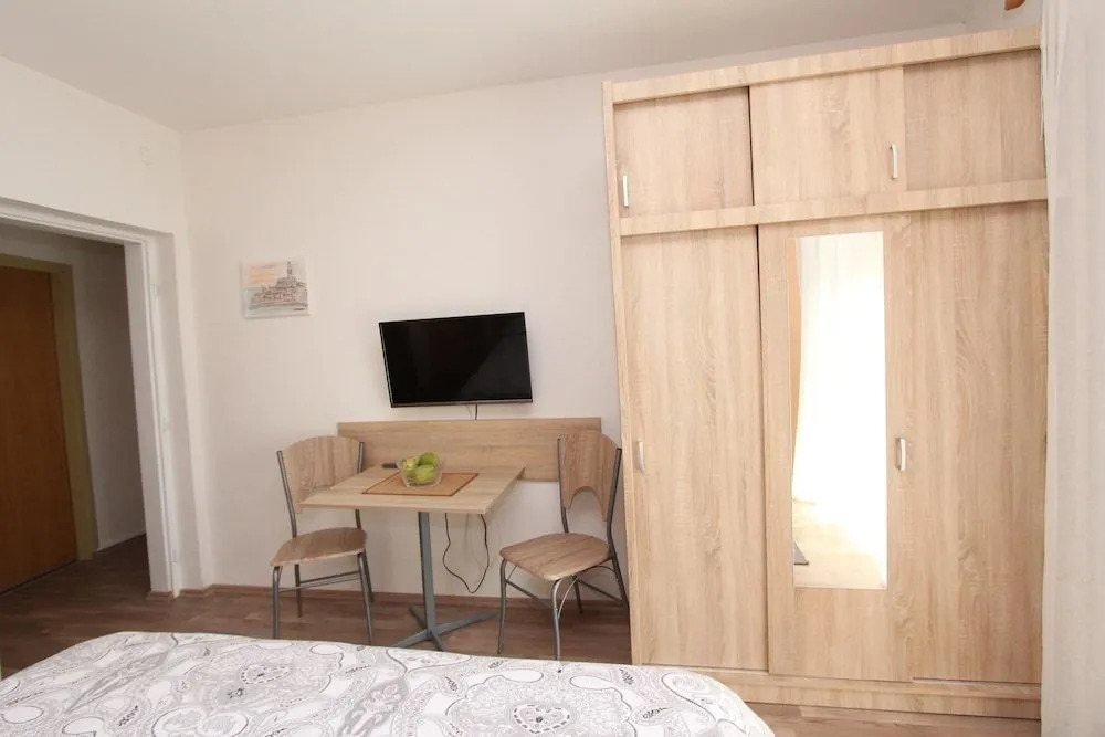 Apartments Eva