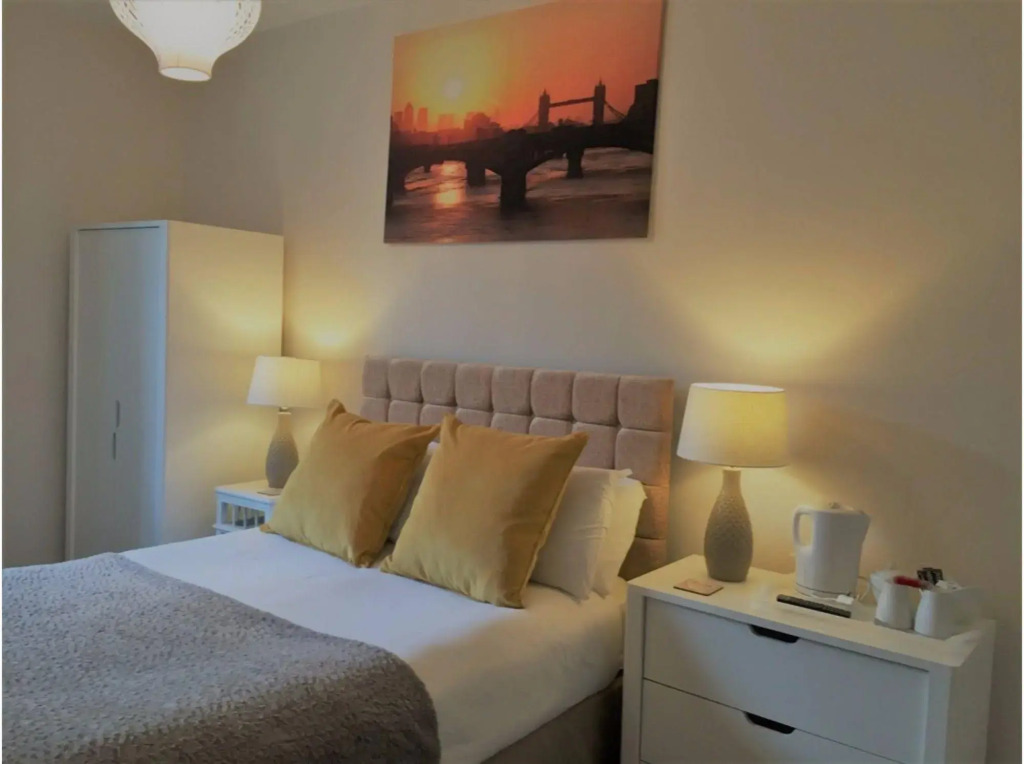 Sarnia Guest House
