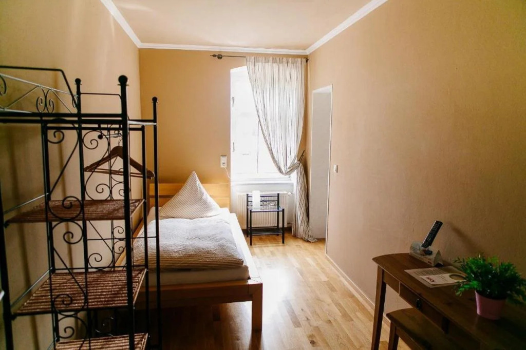 Landhotel Airport-Inn
